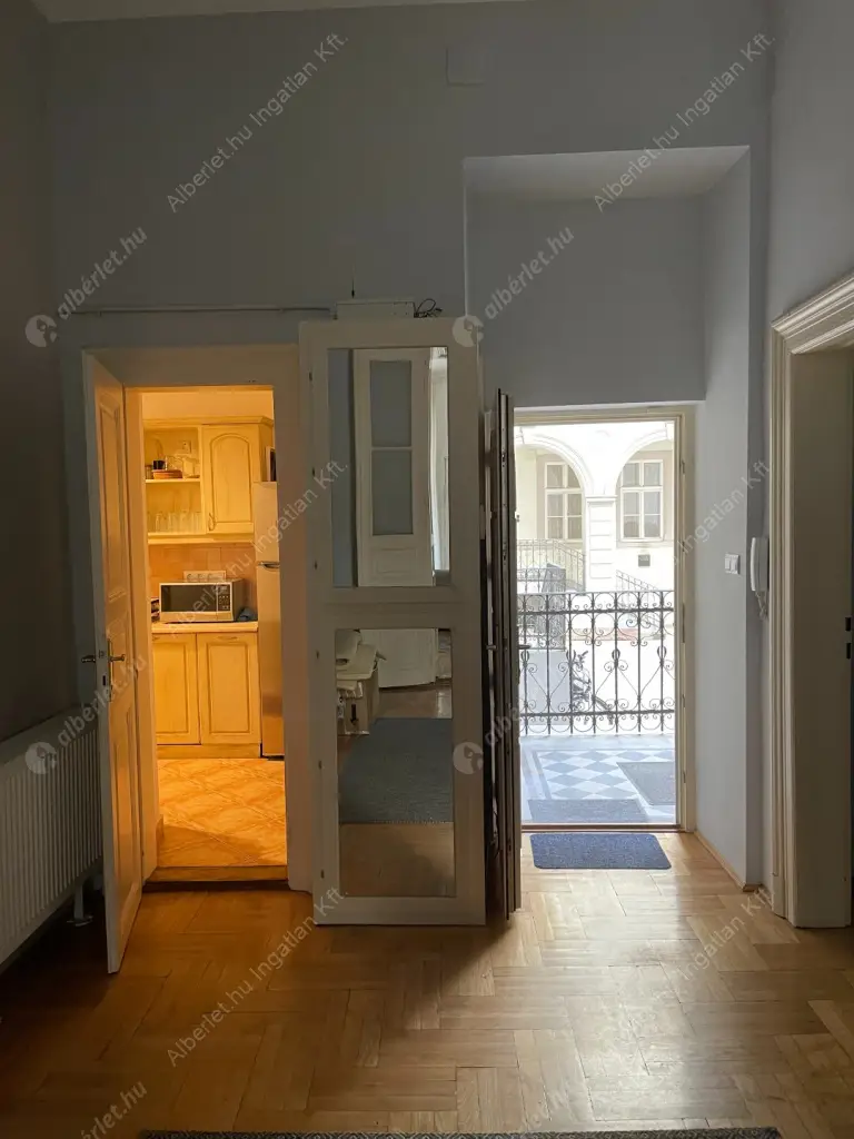 Kiadó albérlet 470000 Ft/hó áron: Budapest, VI. kerület  Rózsa utca. Mérete: 101 nm, 4 szobás | Alberlet.hu - 6615772