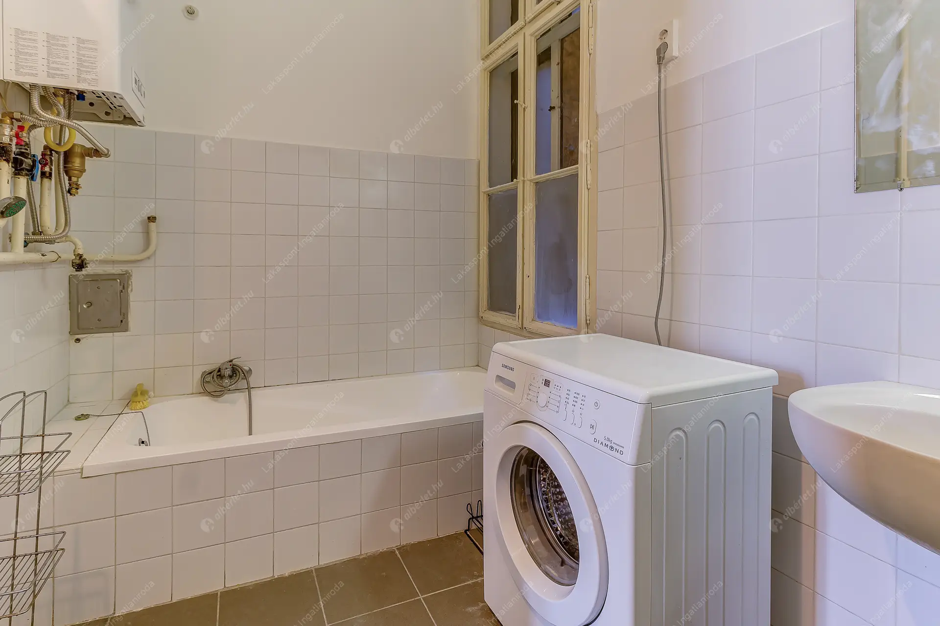 Kiadó albérlet 325000 Ft/hó áron: Budapest, VI. kerület  Rózsa utca. Mérete: 112 nm, 4 szobás | Alberlet.hu - 6617142