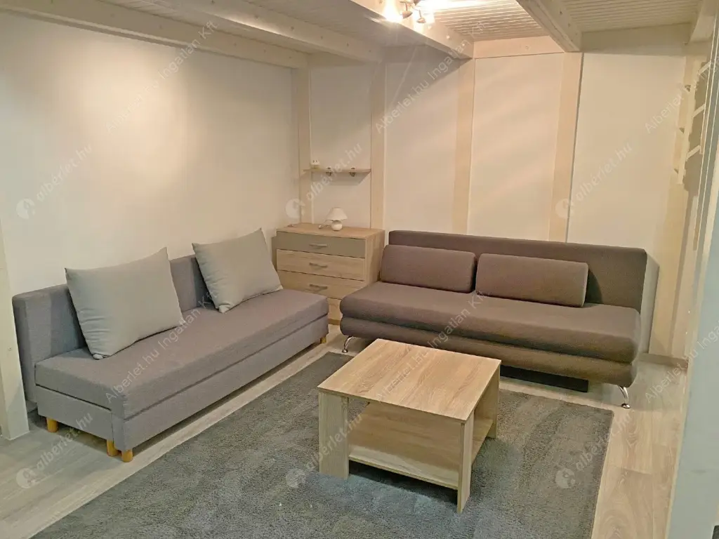 Kiadó albérlet 200000 Ft/hó áron: Budapest, VI. kerület  Rózsa utca. Mérete: 27 nm, 1 szobás | Alberlet.hu - 6598100