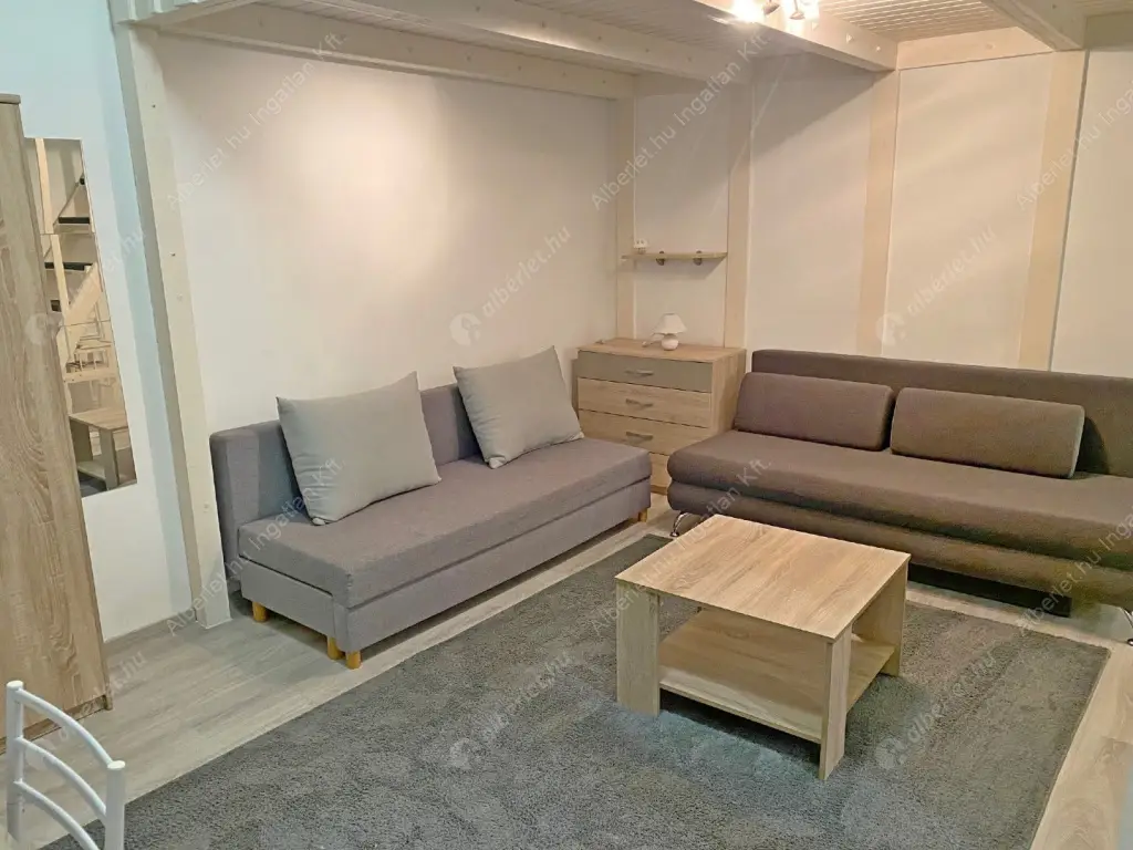 Kiadó albérlet 200000 Ft/hó áron: Budapest, VI. kerület  Rózsa utca. Mérete: 27 nm, 1 szobás | Alberlet.hu - 6598103