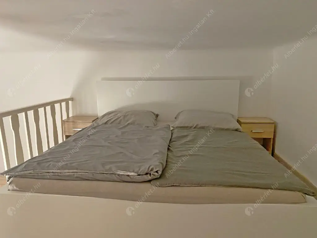 Kiadó albérlet 200000 Ft/hó áron: Budapest, VI. kerület  Rózsa utca. Mérete: 27 nm, 1 szobás | Alberlet.hu - 6598111