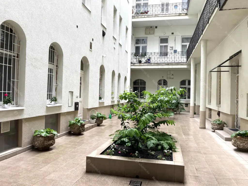 Kiadó albérlet 220000 Ft/hó áron: Budapest, VI. kerület  Rózsa utca. Mérete: 30 nm, 1 szobás | Alberlet.hu - 6690763