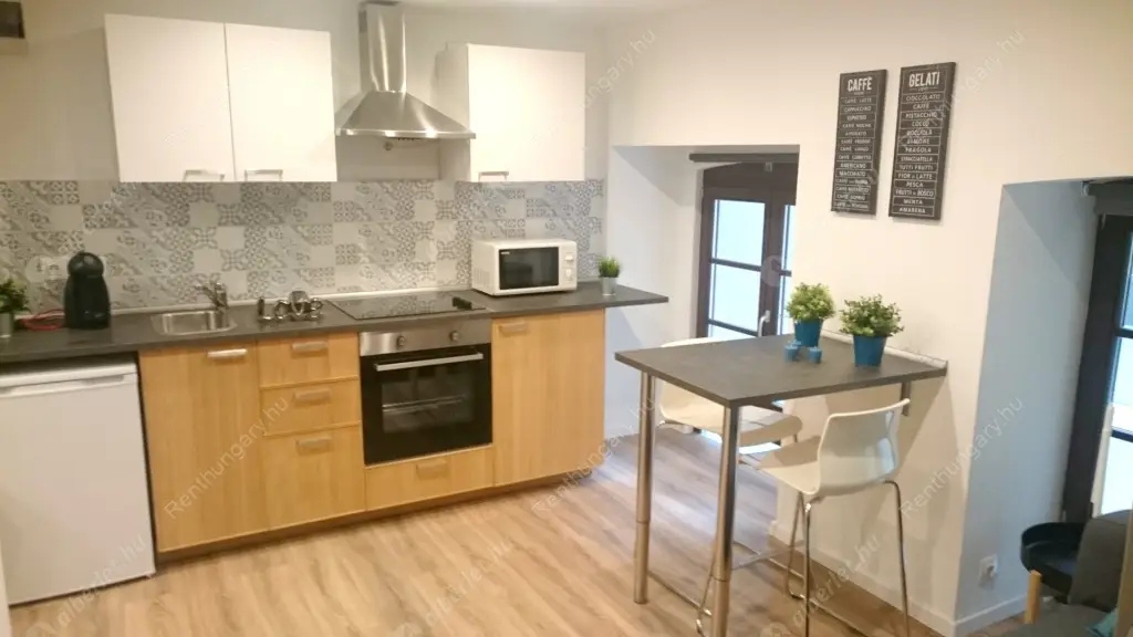 Kiadó albérlet 199000 Ft/hó áron: Budapest, VI. kerület  Rózsa utca. Mérete: 30 nm, 1 szobás | Alberlet.hu - 6633117