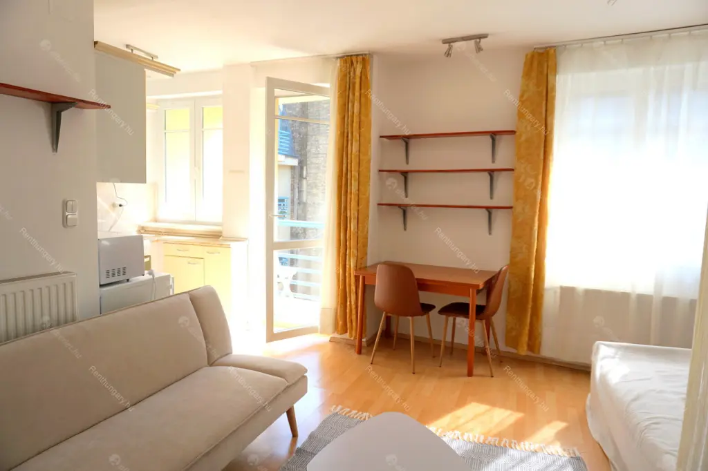 Kiadó albérlet 240000 Ft/hó áron: Budapest, VI. kerület  Rózsa utca. Mérete: 38 nm, 1 szobás | Alberlet.hu - 6485503