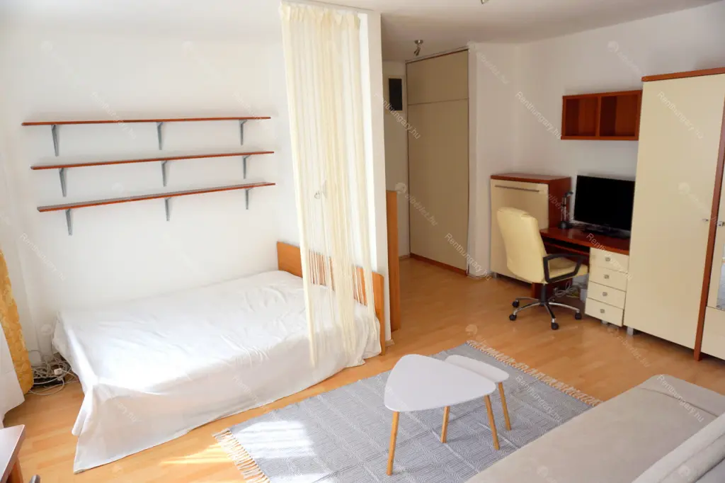 Kiadó albérlet 225000 Ft/hó áron: Budapest, VI. kerület  Rózsa utca. Mérete: 38 nm, 1 szobás | Alberlet.hu - 6678809