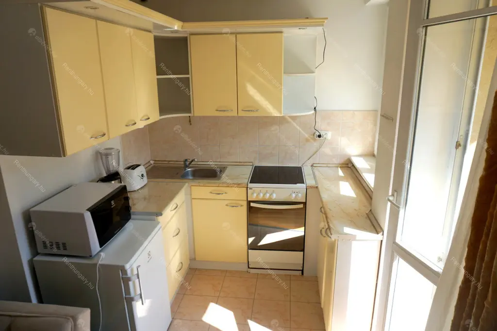 Kiadó albérlet 225000 Ft/hó áron: Budapest, VI. kerület  Rózsa utca. Mérete: 38 nm, 1 szobás | Alberlet.hu - 6678816