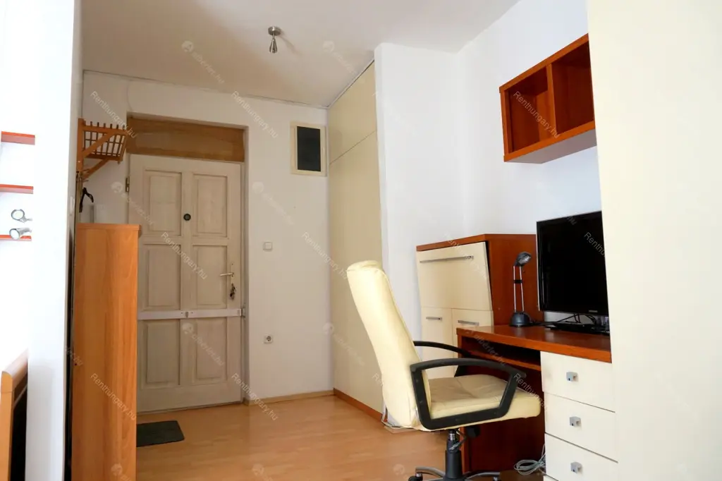 Kiadó albérlet 225000 Ft/hó áron: Budapest, VI. kerület  Rózsa utca. Mérete: 38 nm, 1 szobás | Alberlet.hu - 6678819