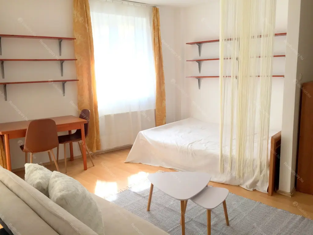 Kiadó albérlet 225000 Ft/hó áron: Budapest, VI. kerület  Rózsa utca. Mérete: 38 nm, 1 szobás | Alberlet.hu - 6678823