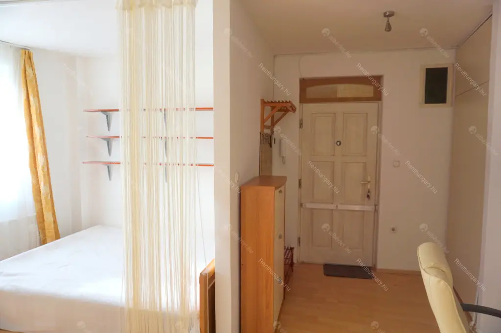 Kiadó albérlet 225000 Ft/hó áron: Budapest, VI. kerület  Rózsa utca. Mérete: 38 nm, 1 szobás | Alberlet.hu - 6678826