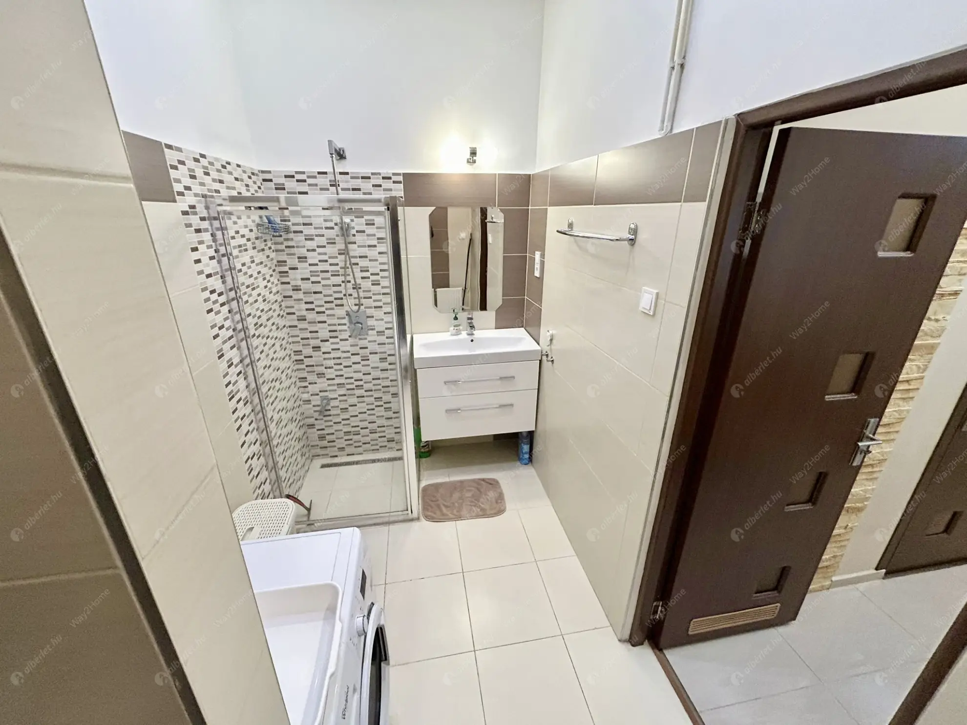 Kiadó albérlet 270000 Ft/hó áron: Budapest, VI. kerület  Rózsa utca. Mérete: 53 nm, 2 szobás | Alberlet.hu - 6630858