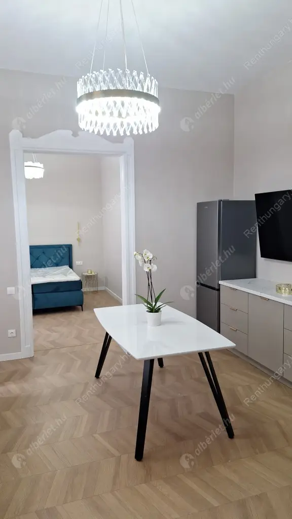 Kiadó albérlet 450000 Ft/hó áron: Budapest, VI. kerület  Rózsa utca. Mérete: 65 nm, 3 szobás | Alberlet.hu - 6528699