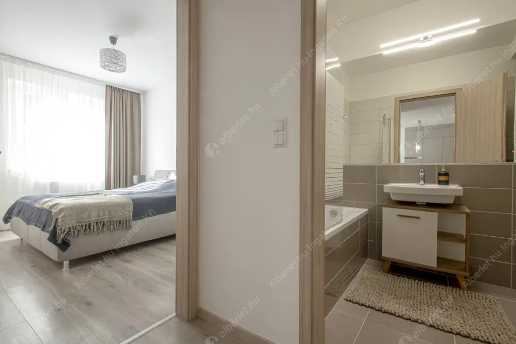 Kiadó albérlet 490000 Ft/hó áron: Budapest, VI. kerület  Rózsa utca. Mérete: 66 nm, 3 szobás | Alberlet.hu - 6603491