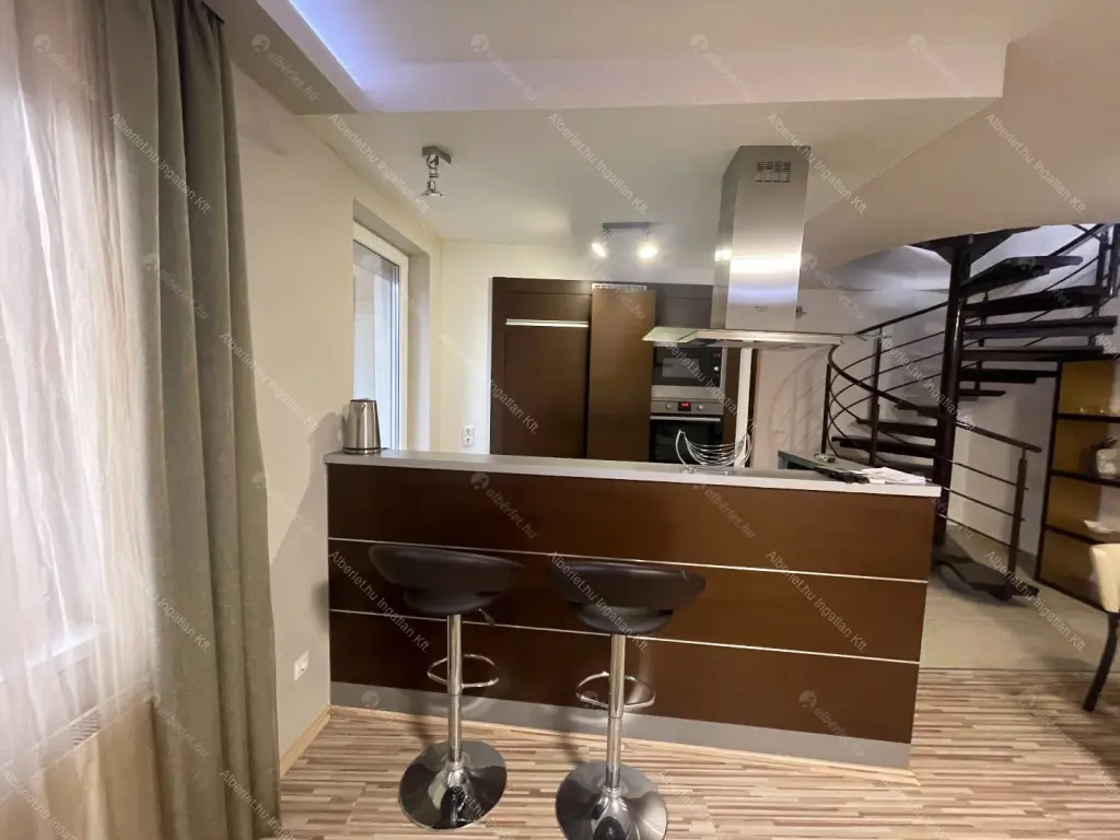 Kiadó albérlet 330000 Ft/hó áron: Budapest, VI. kerület  Rózsa utca. Mérete: 70 nm, 2 szobás | Alberlet.hu - 6663920