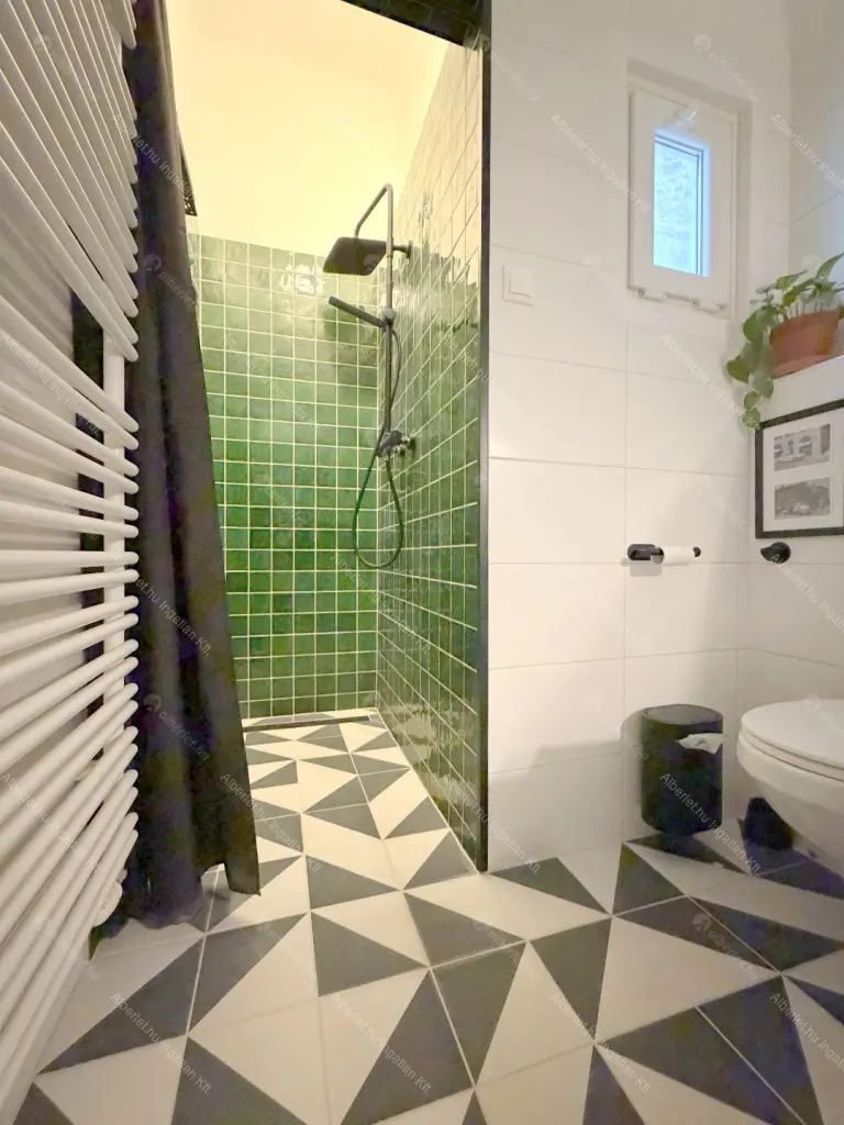 Kiadó albérlet 500000 Ft/hó áron: Budapest, VI. kerület  Rózsa utca. Mérete: 74 nm, 3 szobás | Alberlet.hu - 6684511