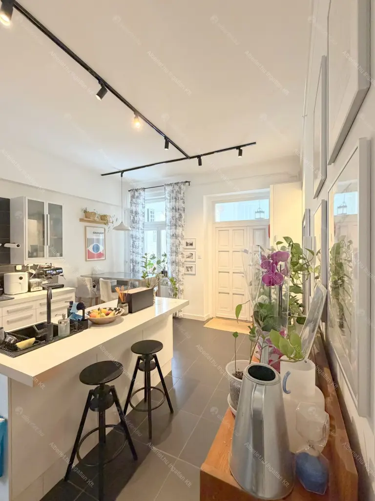 Kiadó albérlet 500000 Ft/hó áron: Budapest, VI. kerület  Rózsa utca. Mérete: 74 nm, 3 szobás | Alberlet.hu - 6684519