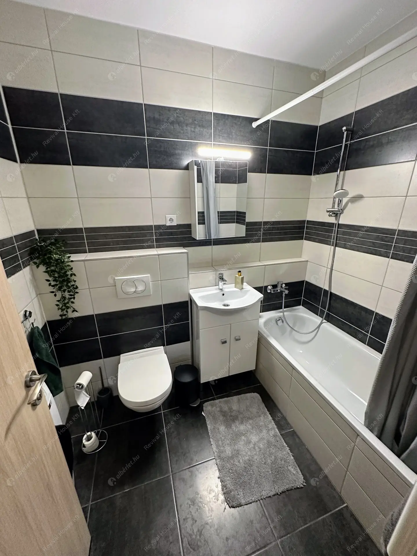 Kiadó albérlet 1000000 Ft/hó áron: Budapest, VI. kerület  Rózsa utca. Mérete: 78 nm, 4 szobás | Alberlet.hu - 6494860