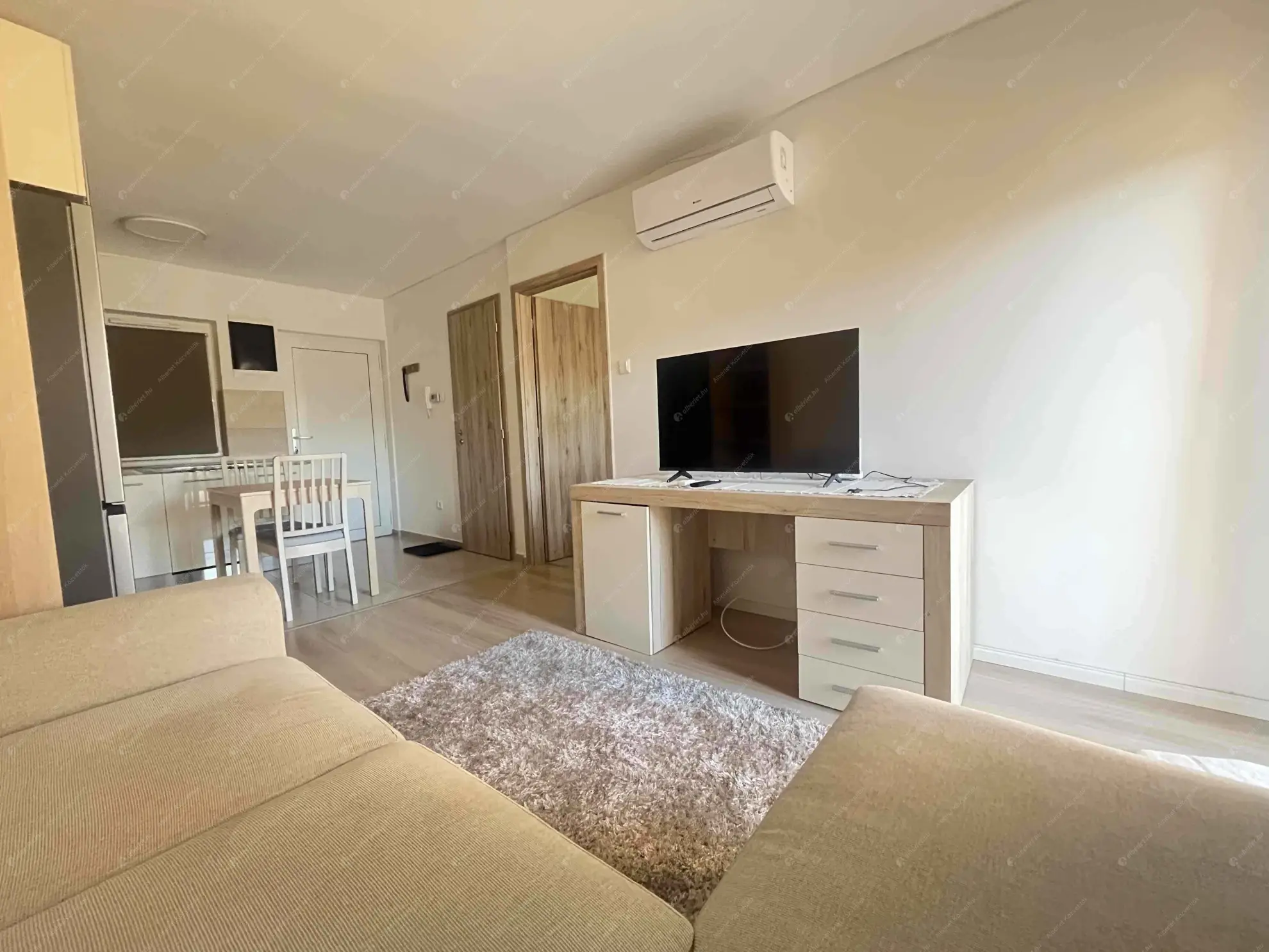 Kiadó albérlet 235000 Ft/hó áron: Budapest, VI. kerület  Székely Bertalan utca. Mérete: 35 nm, 2 szobás | Alberlet.hu - 6552721