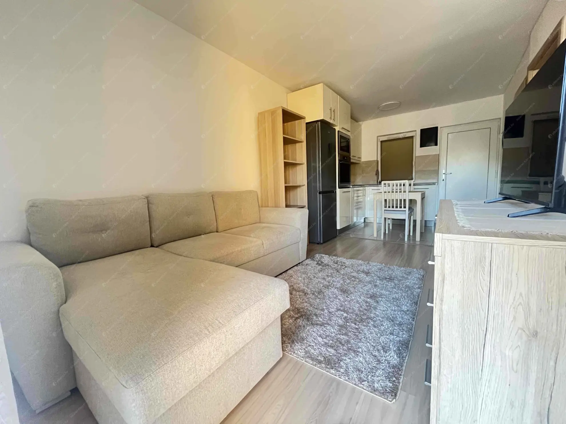 Kiadó albérlet 235000 Ft/hó áron: Budapest, VI. kerület  Székely Bertalan utca. Mérete: 35 nm, 2 szobás | Alberlet.hu - 6552723