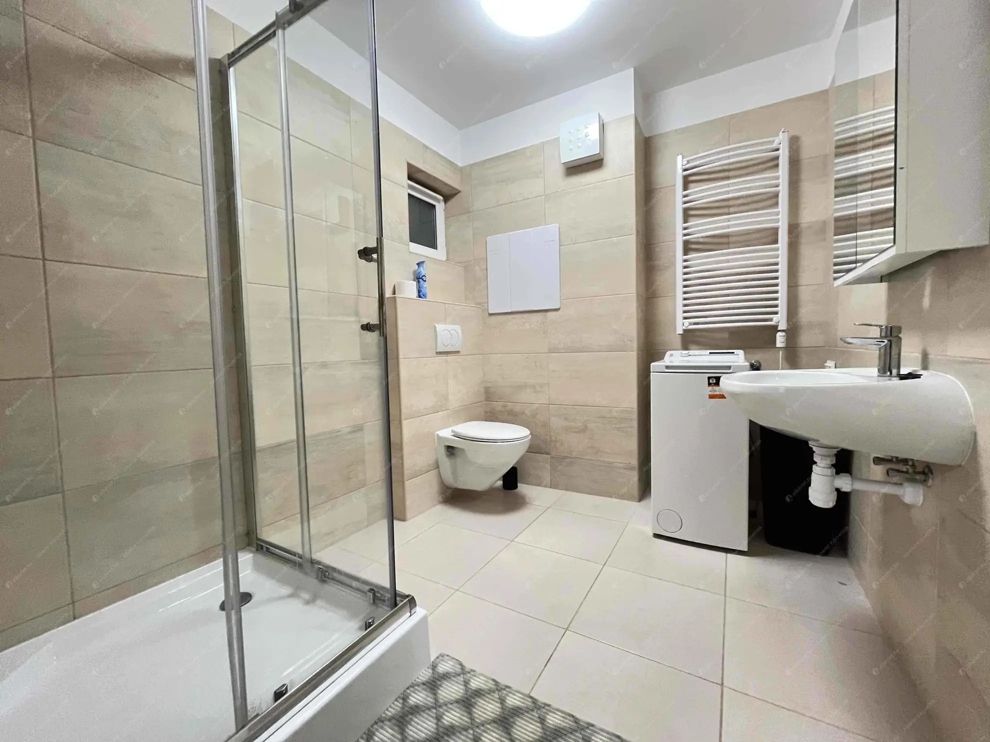 Kiadó albérlet 235000 Ft/hó áron: Budapest, VI. kerület  Székely Bertalan utca. Mérete: 35 nm, 2 szobás | Alberlet.hu - 6552728