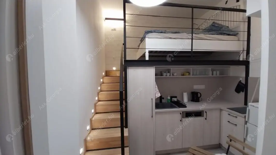 Kiadó albérlet 200000 Ft/hó áron: Budapest, VI. kerület  Székely Mihály utca. Mérete: 33 nm, 1 szobás | Alberlet.hu - 6627397