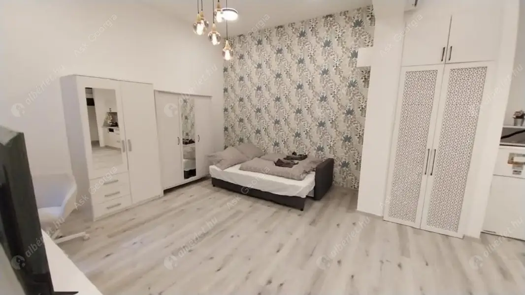 Kiadó albérlet 250000 Ft/hó áron: Budapest, VI. kerület  Székely Mihály utca. Mérete: 45 nm, 1 szobás | Alberlet.hu - 6627424