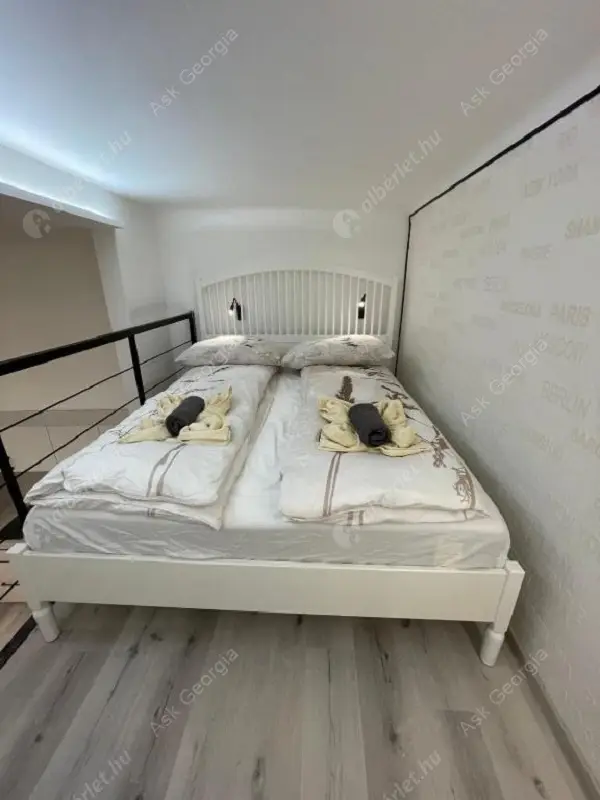 Kiadó albérlet 250000 Ft/hó áron: Budapest, VI. kerület  Székely Mihály utca. Mérete: 45 nm, 1 szobás | Alberlet.hu - 6627429