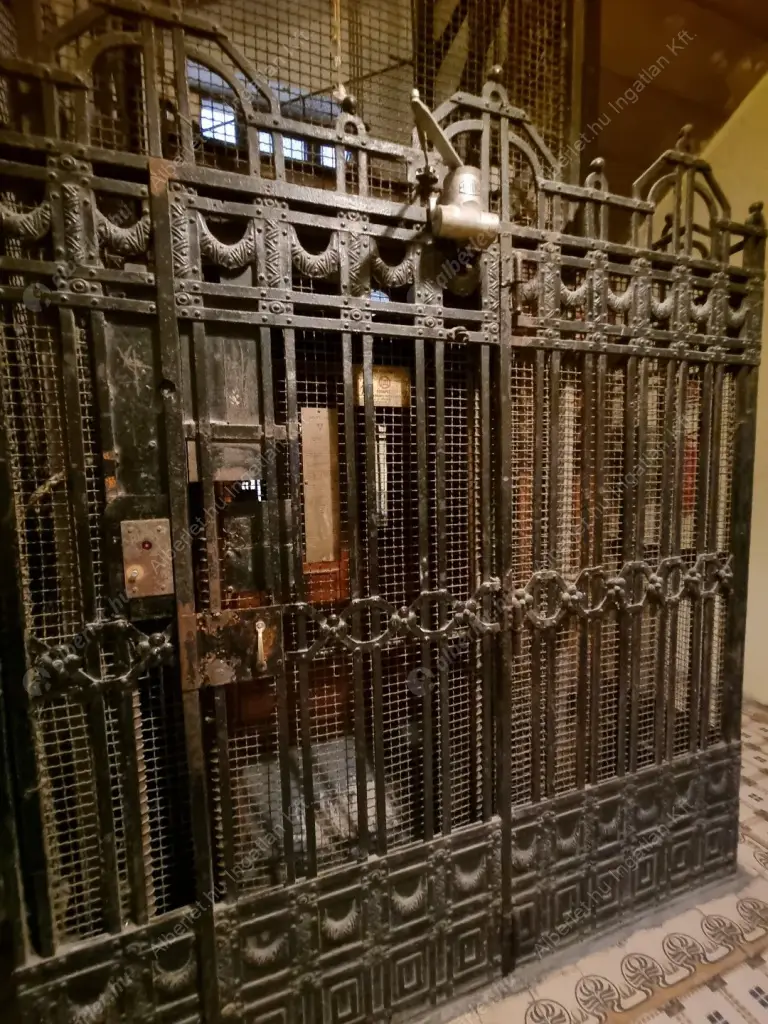 Kiadó albérlet 620000 Ft/hó áron: Budapest, VI. kerület  Székely Mihály utca. Mérete: 90 nm, 3 szobás | Alberlet.hu - 6605216