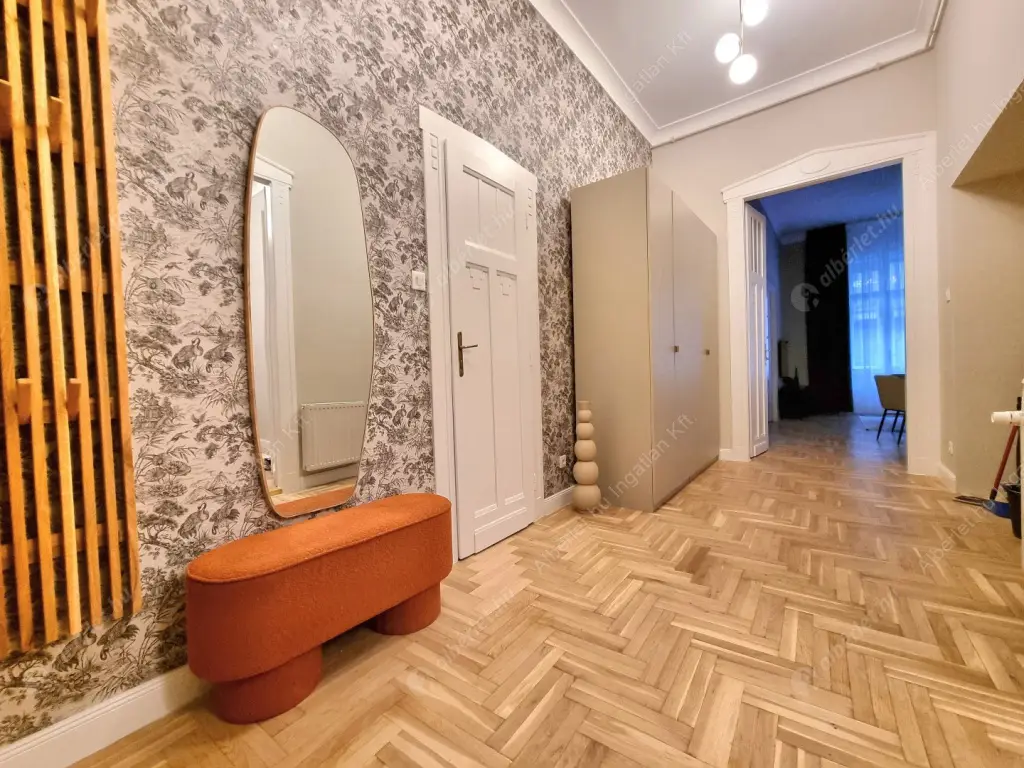 Kiadó albérlet 620000 Ft/hó áron: Budapest, VI. kerület  Székely Mihály utca. Mérete: 90 nm, 3 szobás | Alberlet.hu - 6634820