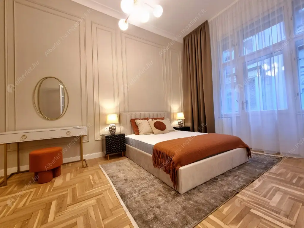 Kiadó albérlet 620000 Ft/hó áron: Budapest, VI. kerület  Székely Mihály utca. Mérete: 90 nm, 3 szobás | Alberlet.hu - 6634822