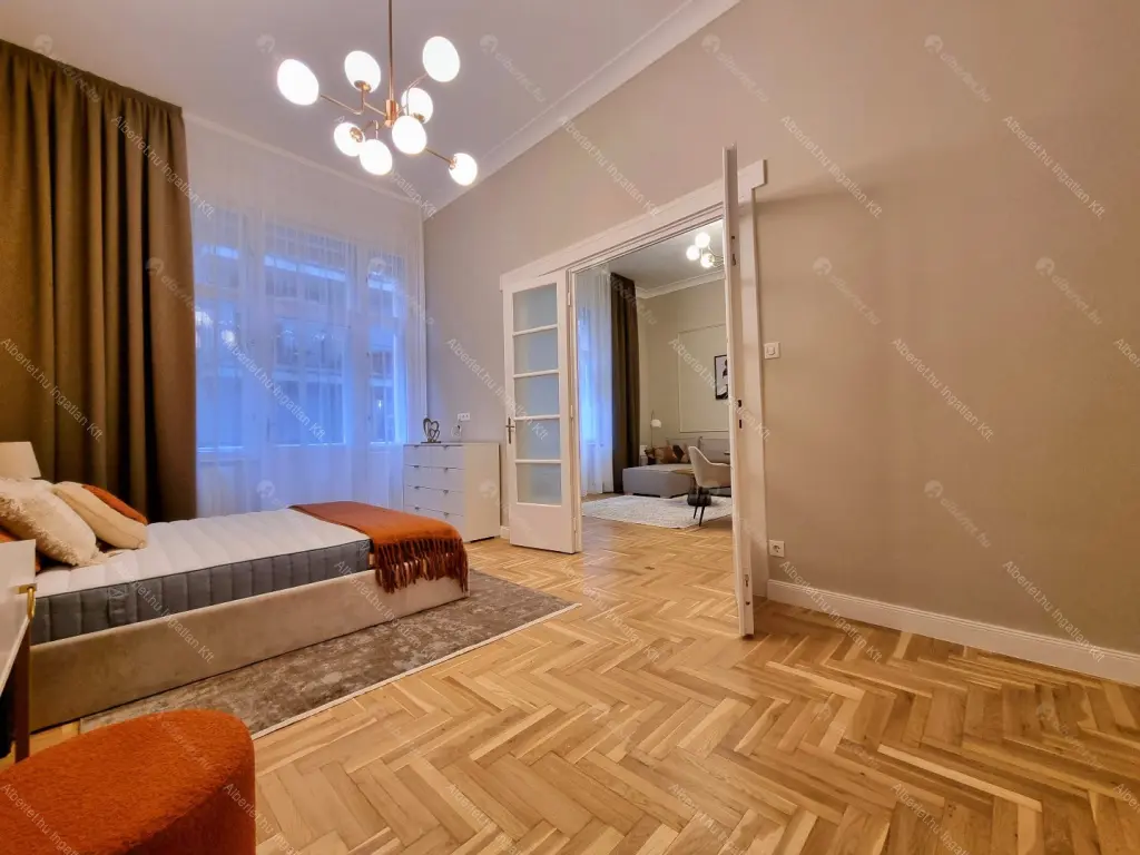 Kiadó albérlet 590000 Ft/hó áron: Budapest, VI. kerület  Székely Mihály utca. Mérete: 90 nm, 3 szobás | Alberlet.hu - 6653055