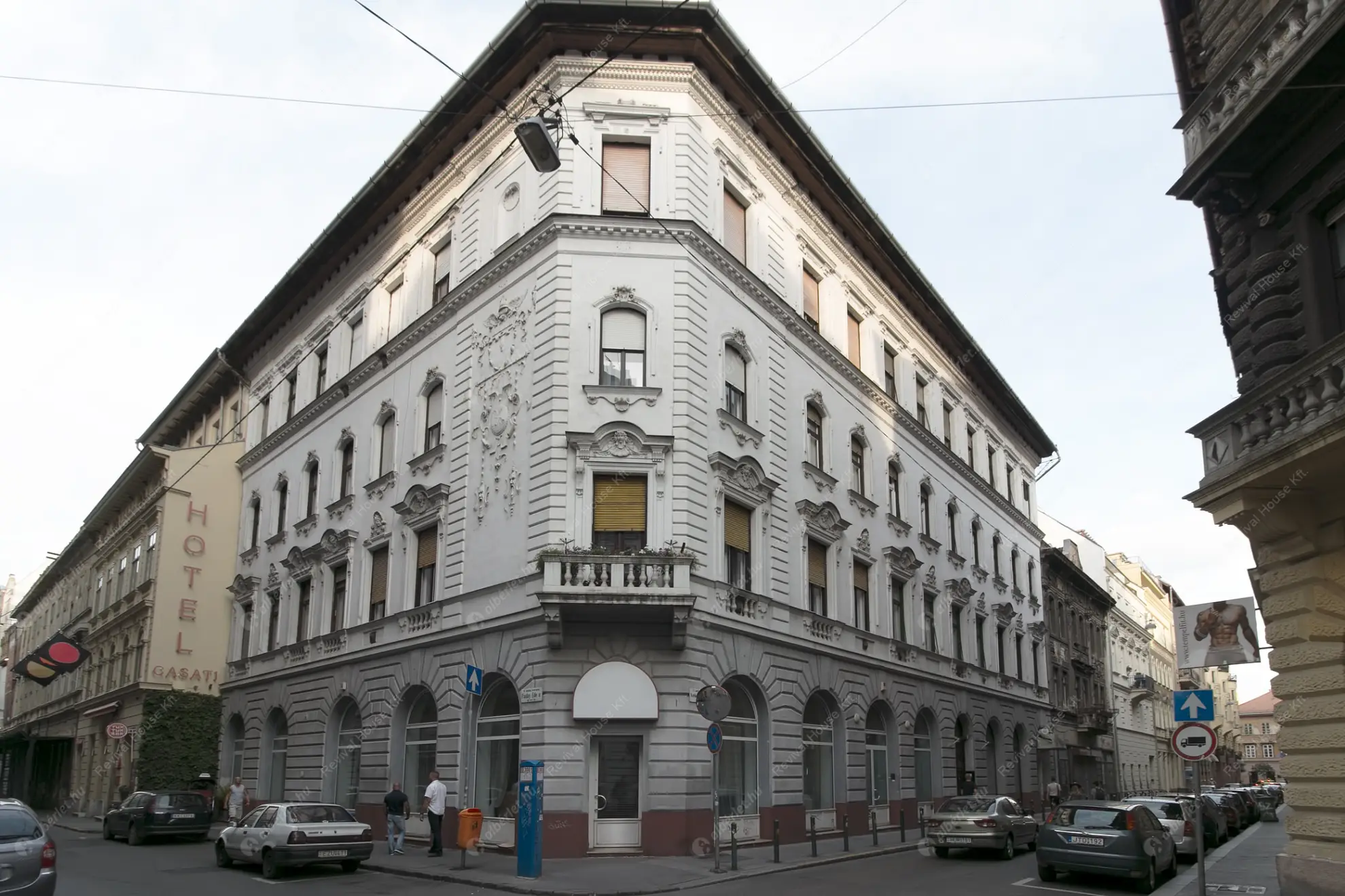 Kiadó albérlet 490000 Ft/hó áron: Budapest, VI. kerület  Székely Mihály utca. Mérete: 90 nm, 4 szobás | Alberlet.hu - 6612333