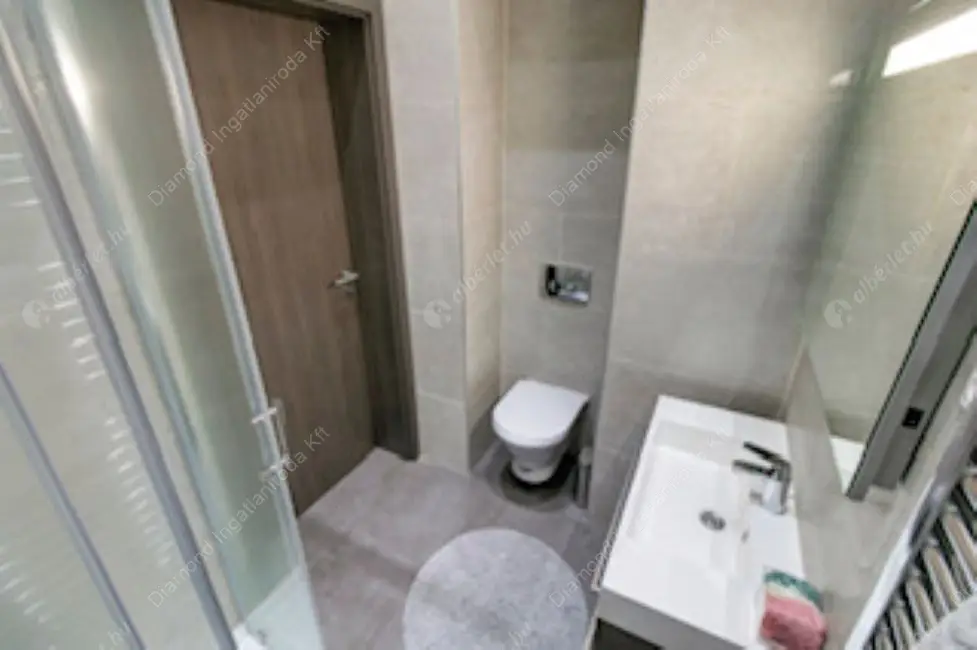 Kiadó albérlet 490000 Ft/hó áron: Budapest, VI. kerület  Székely Mihály utca. Mérete: 90 nm, 3 szobás | Alberlet.hu - 6625555