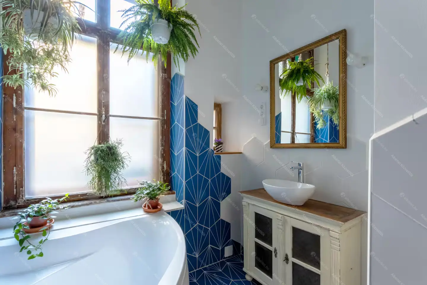 Kiadó albérlet 330000 Ft/hó áron: Budapest, VI. kerület  Szinyei Merse utca. Mérete: 47 nm, 2 szobás | Alberlet.hu - 6659981