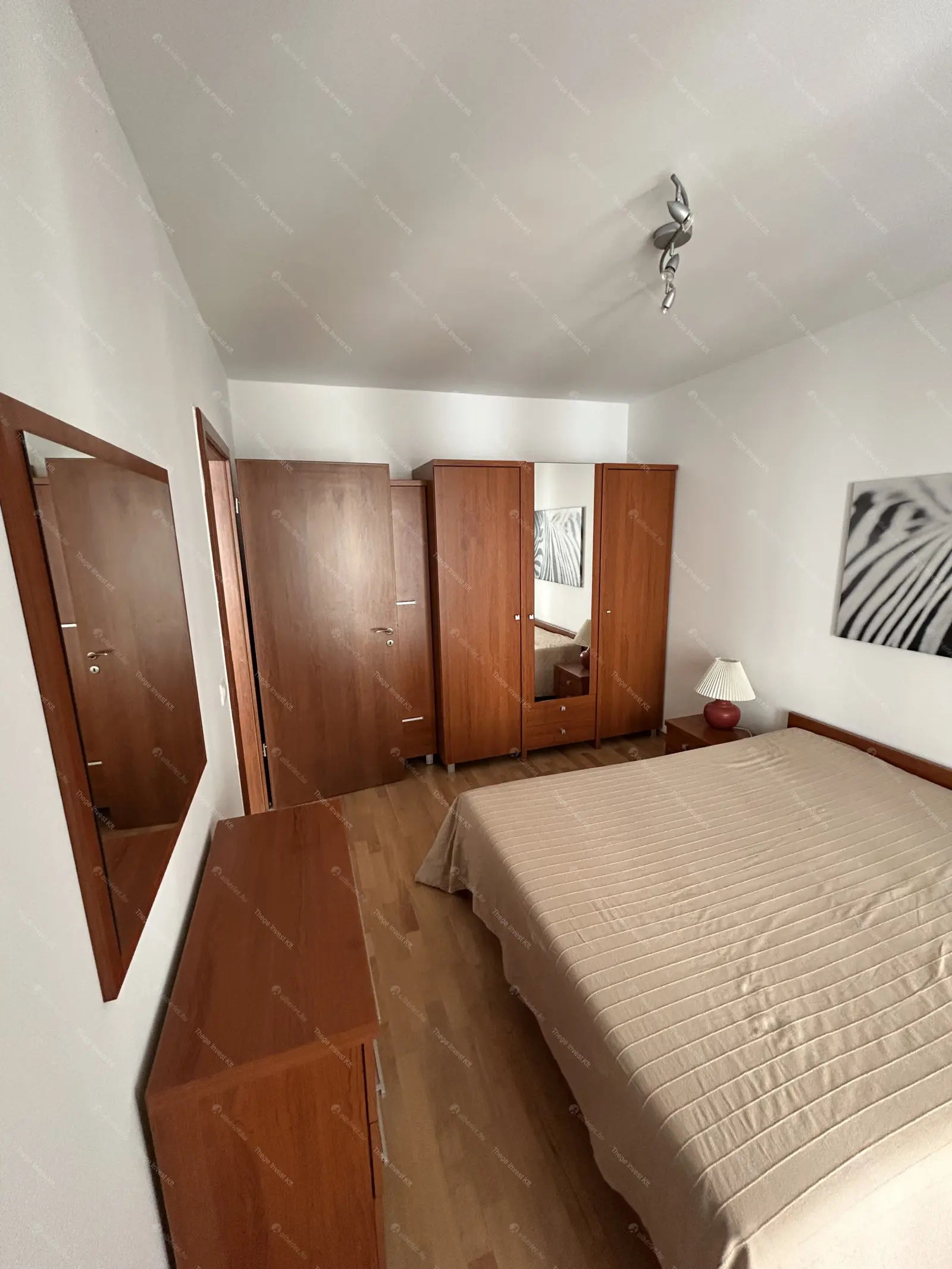 Kiadó albérlet 300000 Ft/hó áron: Budapest, VI. kerület  Szinyei Merse utca. Mérete: 50 nm, 2 szobás | Alberlet.hu - 6695539