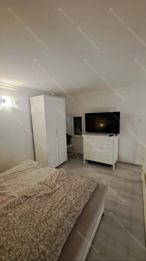 Kiadó albérlet 190000 Ft/hó áron: Budapest, VI. kerület  Szív utca. Mérete: 23 nm, 1 szobás | Alberlet.hu - 6660006