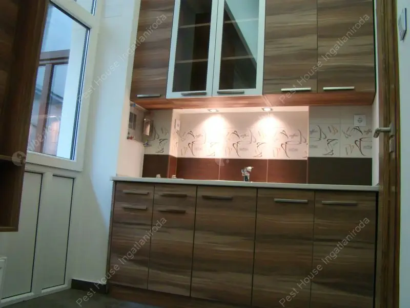 Kiadó albérlet 185000 Ft/hó áron: Budapest, VI. kerület  Szív utca. Mérete: 28 nm, 1 szobás | Alberlet.hu - 6595395