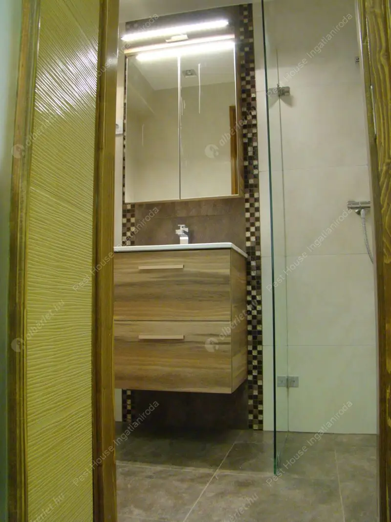 Kiadó albérlet 185000 Ft/hó áron: Budapest, VI. kerület  Szív utca. Mérete: 28 nm, 1 szobás | Alberlet.hu - 6595402