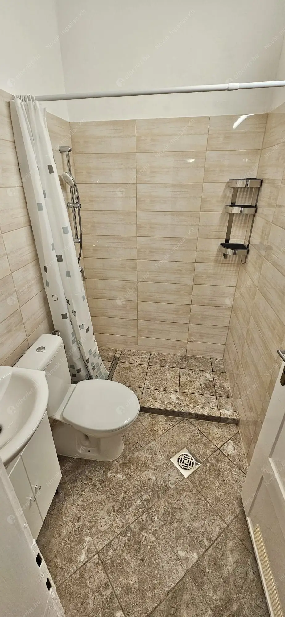 Kiadó albérlet 180000 Ft/hó áron: Budapest, VI. kerület  Szív utca. Mérete: 41 nm, 1 szobás | Alberlet.hu - 6570281