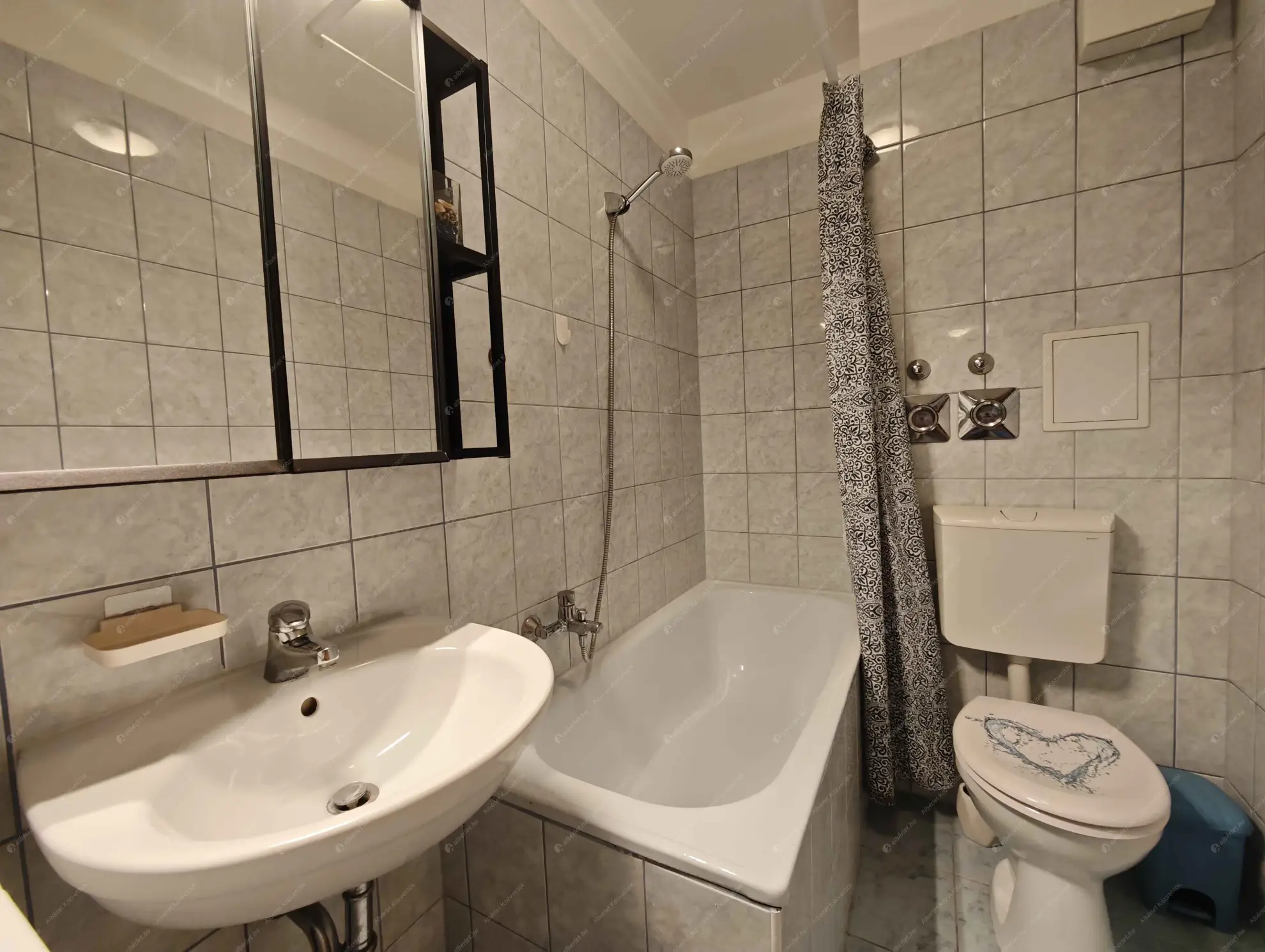 Kiadó albérlet 250000 Ft/hó áron: Budapest, VI. kerület  Szív utca. Mérete: 41 nm, 1 szobás | Alberlet.hu - 6636660