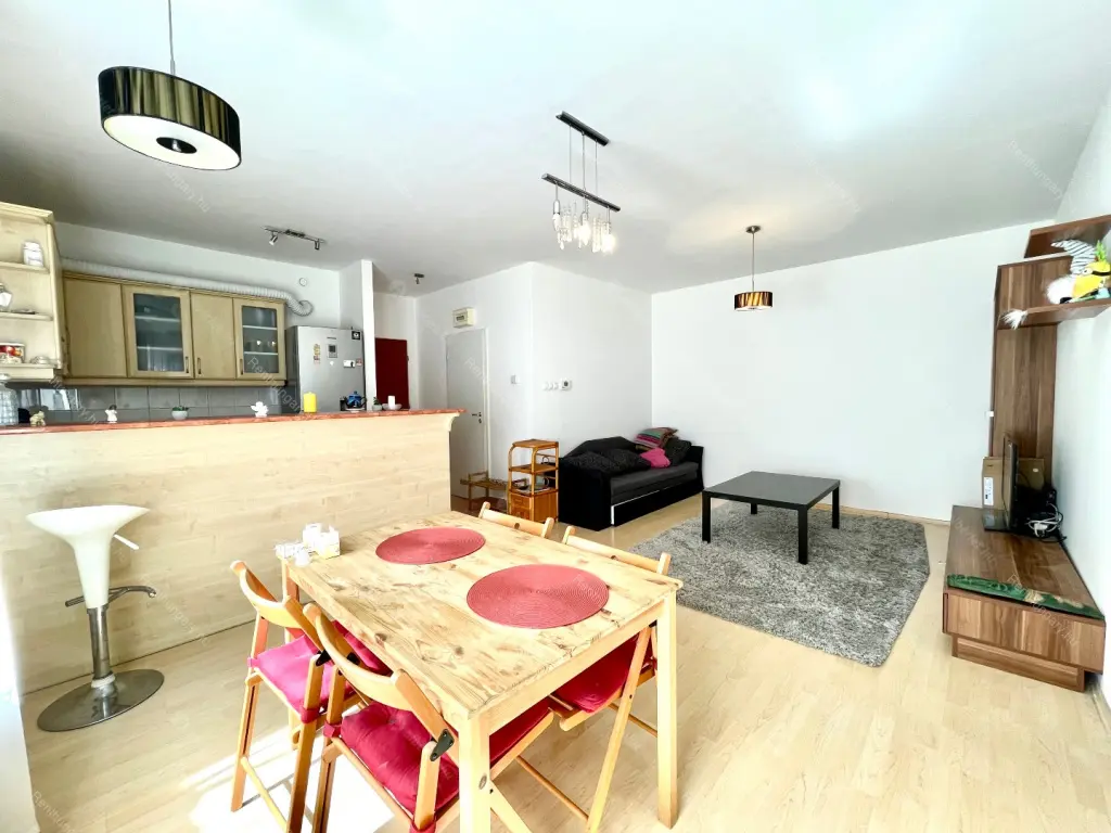 Kiadó albérlet 230000 Ft/hó áron: Budapest, VI. kerület  Szív utca. Mérete: 49 nm, 2 szobás | Alberlet.hu - 6704788