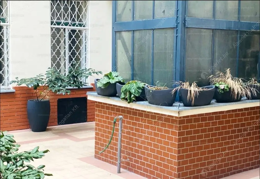 Kiadó albérlet 320000 Ft/hó áron: Budapest, VI. kerület  Szív utca. Mérete: 60 nm, 2 szobás | Alberlet.hu - 6584165