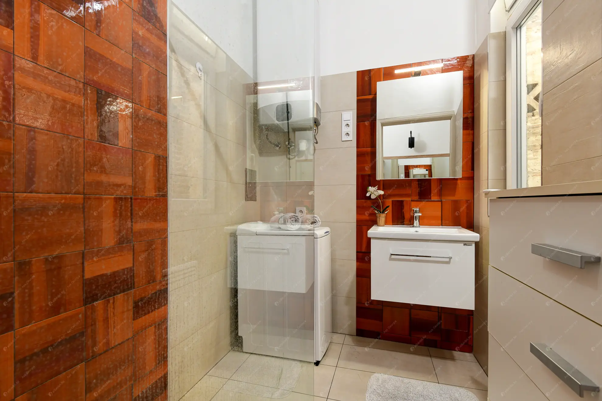 Kiadó albérlet 270000 Ft/hó áron: Budapest, VI. kerület  Szív utca. Mérete: 65 nm, 2 szobás | Alberlet.hu - 6575552