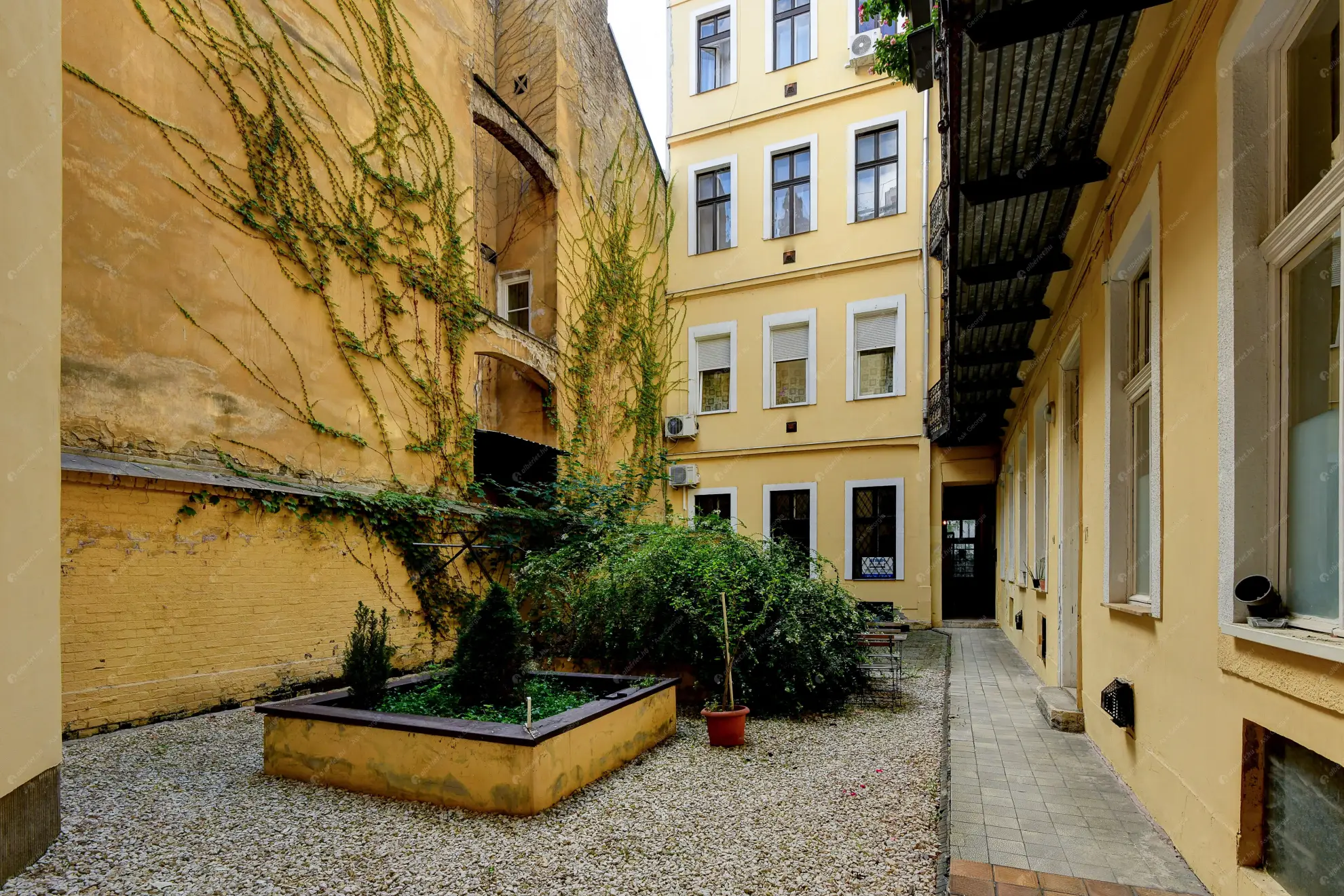 Kiadó albérlet 270000 Ft/hó áron: Budapest, VI. kerület  Szív utca. Mérete: 65 nm, 2 szobás | Alberlet.hu - 6575557