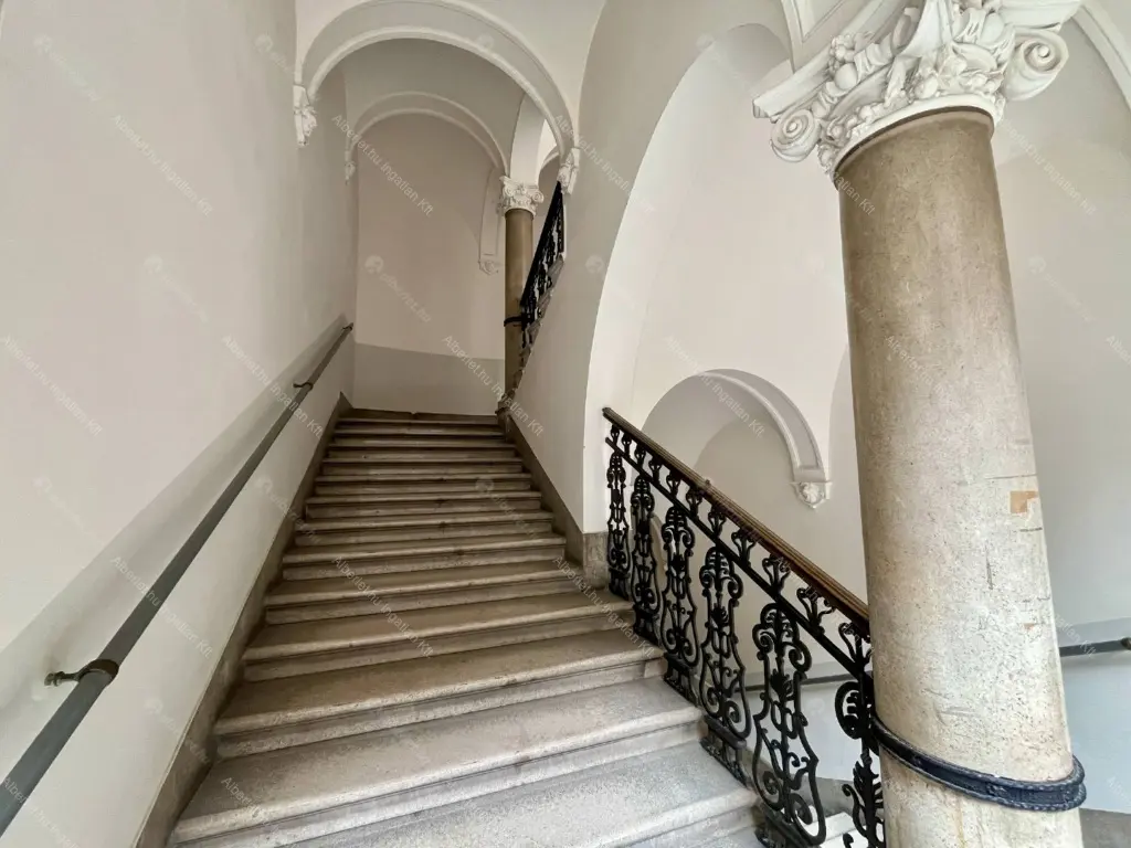 Kiadó albérlet 300000 Ft/hó áron: Budapest, VI. kerület  Szív utca. Mérete: 71 nm, 2 szobás | Alberlet.hu - 6683903