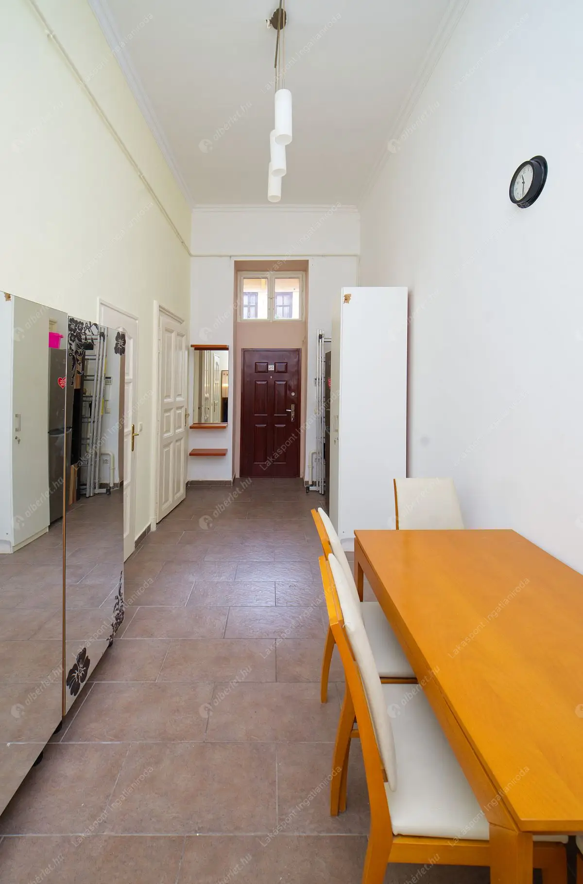 Kiadó albérlet 274000 Ft/hó áron: Budapest, VI. kerület  Szófia utca. Mérete: 55 nm, 1 szobás | Alberlet.hu - 6608012