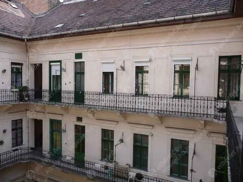 Kiadó albérlet 260000 Ft/hó áron: Budapest, VI. kerület  Szófia utca. Mérete: 57 nm, 1 szobás | Alberlet.hu - 6613455