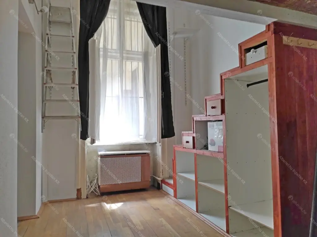 Kiadó albérlet 180000 Ft/hó áron: Budapest, VI. kerület  Szondi utca. Mérete: 25 nm, 1 szobás | Alberlet.hu - 6688156