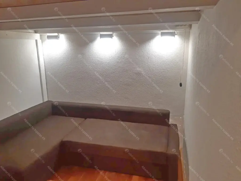 Kiadó albérlet 180000 Ft/hó áron: Budapest, VI. kerület  Szondi utca. Mérete: 25 nm, 1 szobás | Alberlet.hu - 6688157