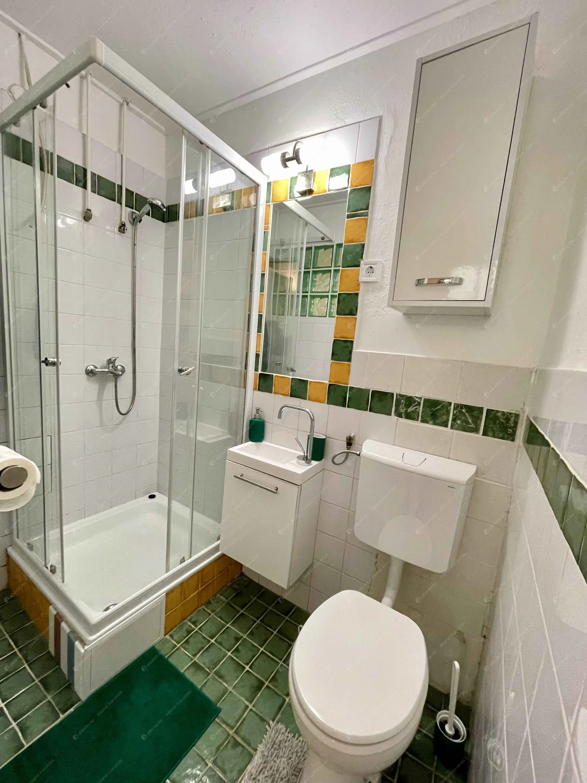 Kiadó albérlet 180000 Ft/hó áron: Budapest, VI. kerület  Szondi utca. Mérete: 28 nm, 1 szobás | Alberlet.hu - 6611137