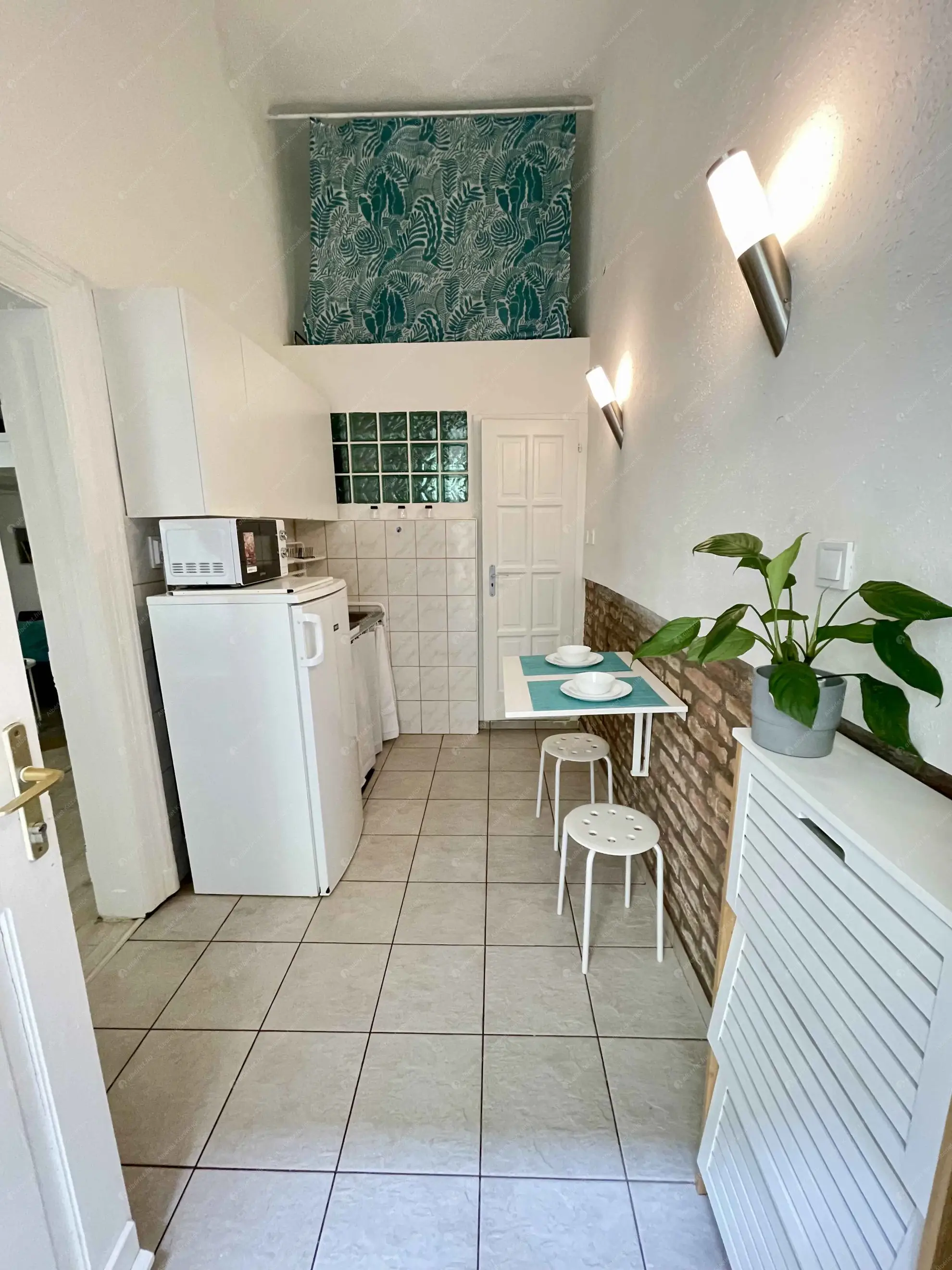 Kiadó albérlet 180000 Ft/hó áron: Budapest, VI. kerület  Szondi utca. Mérete: 28 nm, 1 szobás | Alberlet.hu - 6611139